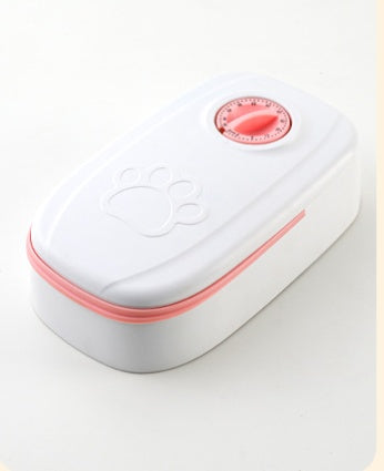 Automatic pet food bowl with timer is suitable for all breeds