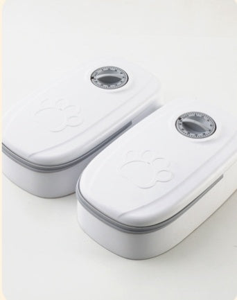 Automatic pet food bowl with timer is suitable for all breeds